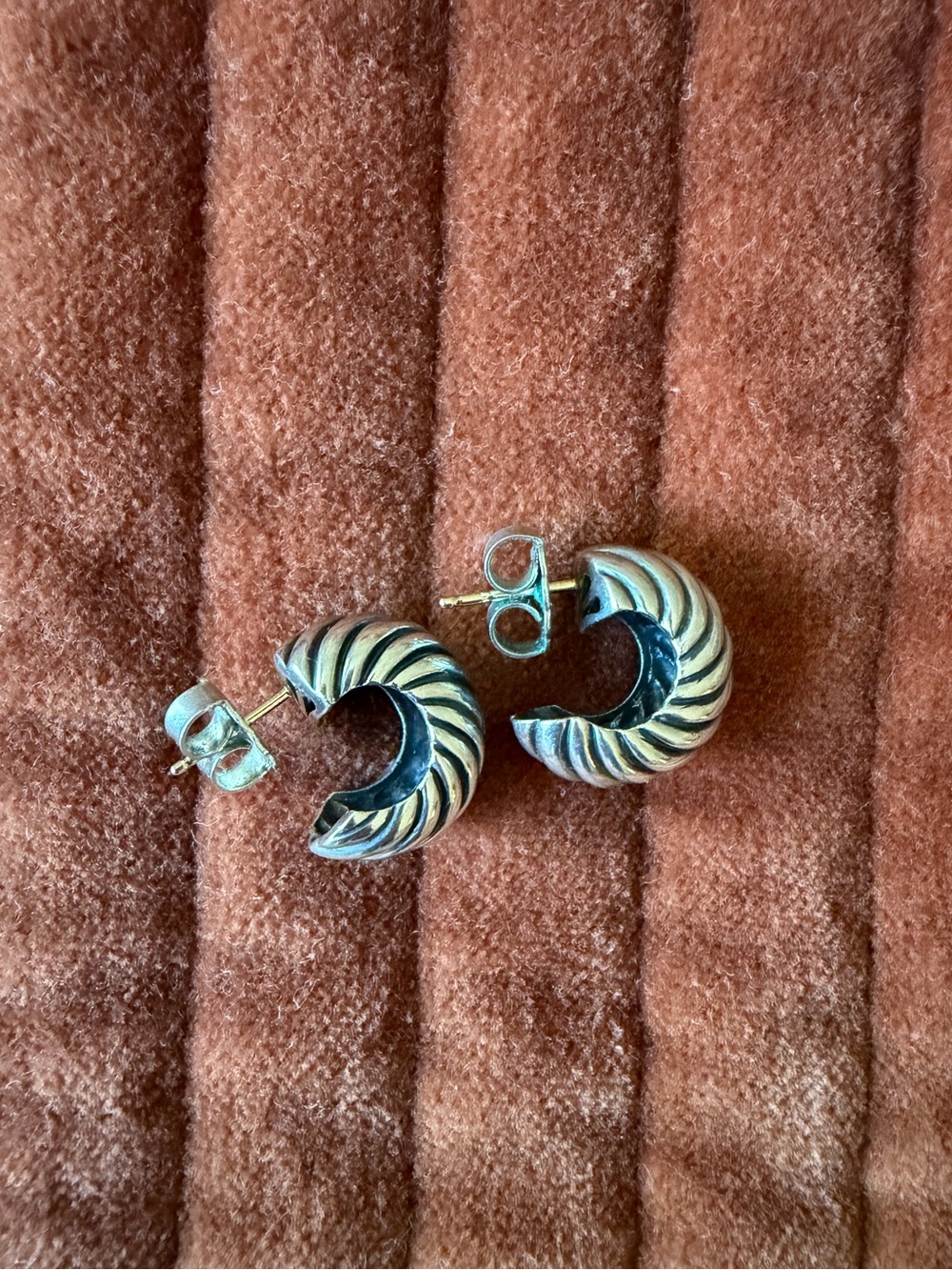 DAVID YURMAN 925 14K Sterling Silver Cable Sculpted Shrimp Huggie Hoop Earrings
